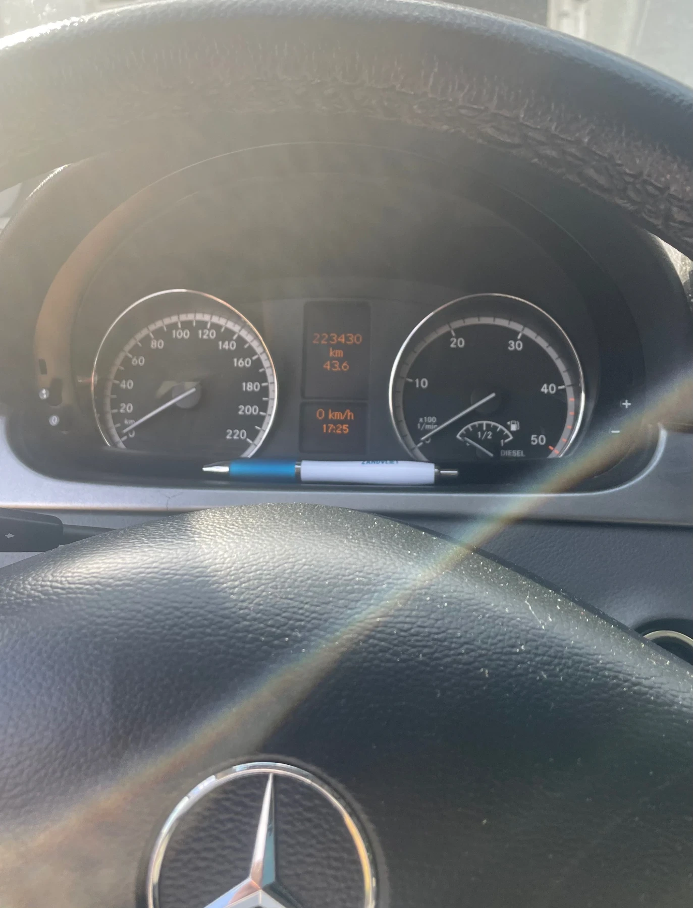 Mercedes-Benz Viano 220 motor / 200 CDI trend model - изображение 5