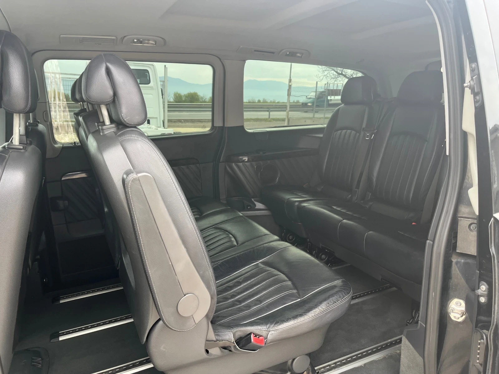 Mercedes-Benz Viano V220 AMBIENTE 8м 2ЕЛ.врати МИКСИ ТОП ТОП, снимка 11 - Бусове и автобуси - 54218828