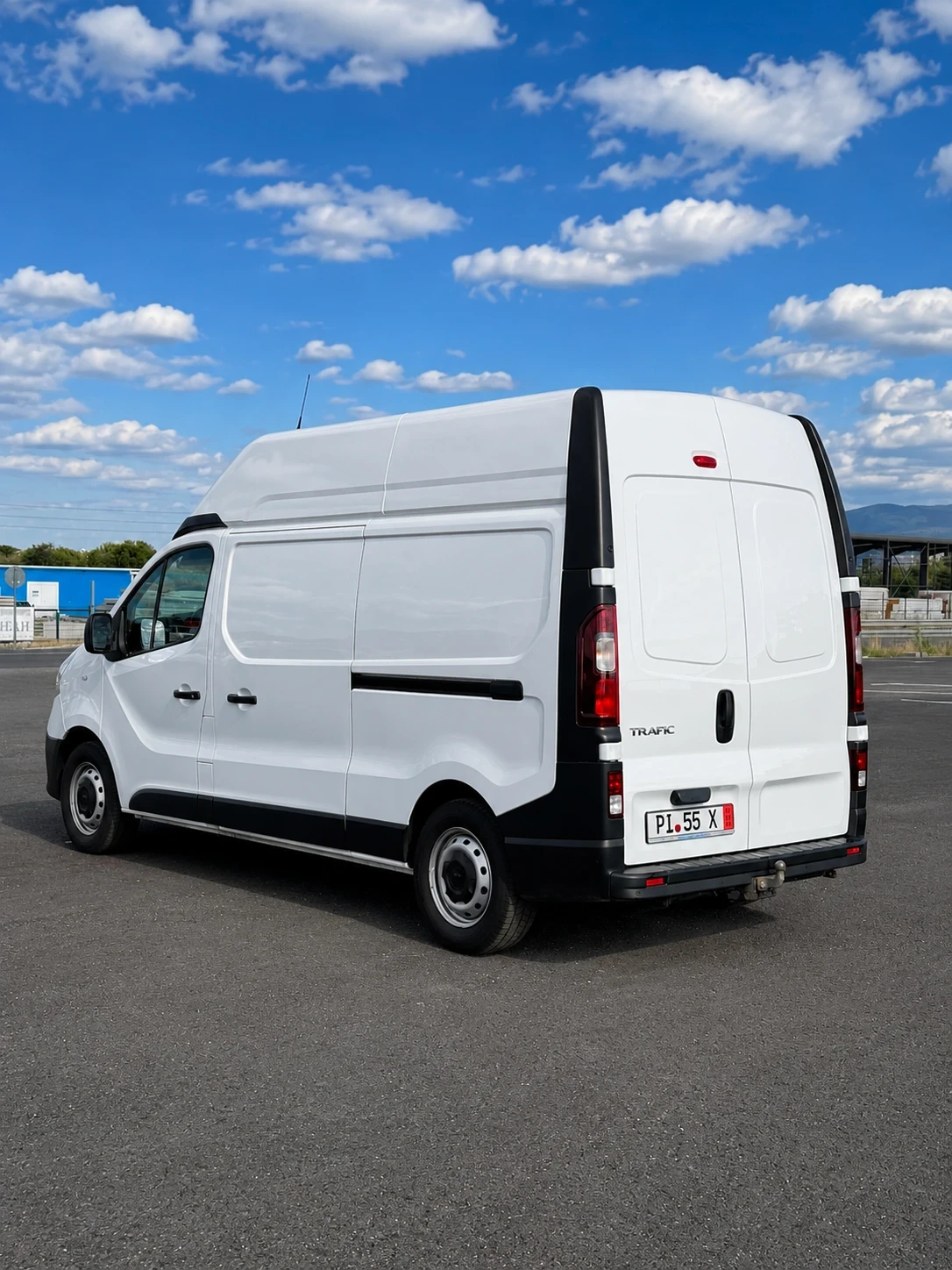 Renault Trafic 2.49t. БЕЗ ТАХОГРАФ (4ЕП) 2.0dci, снимка 3 - Бусове и автобуси - 55417162