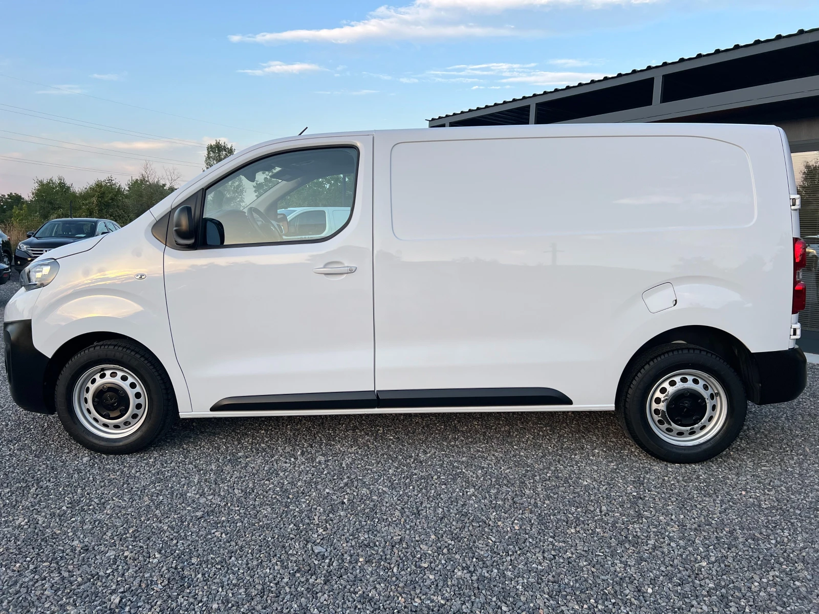 Peugeot Expert 2.0HDi 144k.c./140073км./ТОП СЪСТОЯНИЕ/ДЪЛГА БАЗА/, снимка 2 - Бусове и автобуси - 55808981