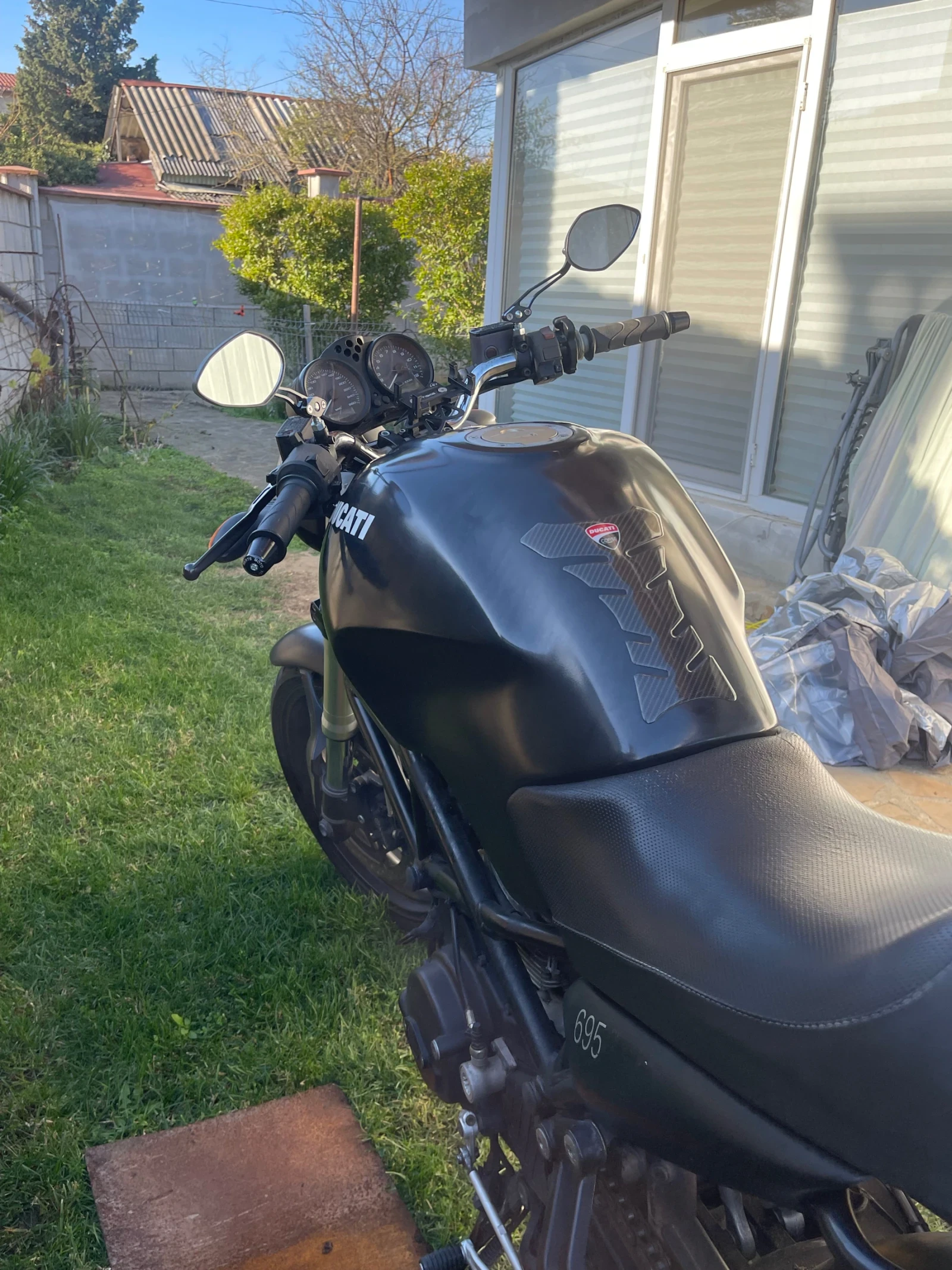 Ducati Monster 695 Desmo Design - изображение 9