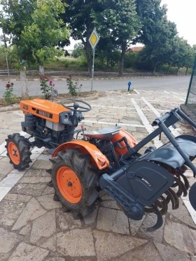 Трактор Kubota B6000, снимка 2