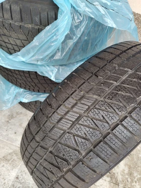 Гуми Зимни 255/60R17, снимка 5 - Гуми и джанти - 48490072