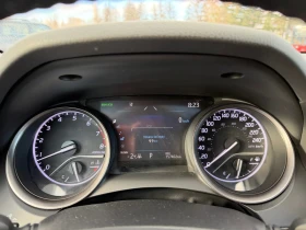 Toyota Camry 2.5 AWD, снимка 17