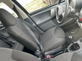 Toyota Aygo 1.0 i 68к.с, снимка 8