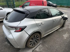 Toyota Corolla 1.8HYBRID 65000км - 7900 € / 15451.06 лв. - 35958706 4