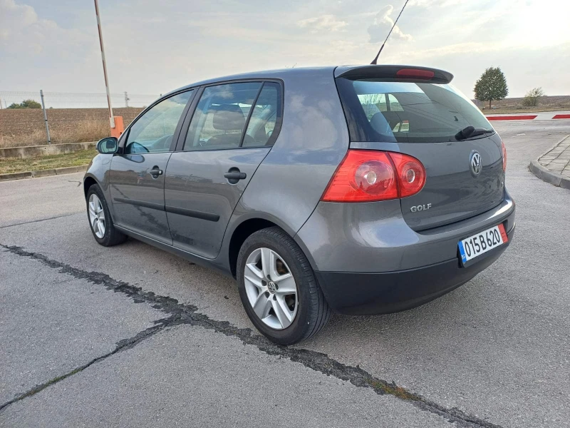 VW Golf 1.6 Benzin/Gaz 102k.s., снимка 6 - Автомобили и джипове - 47328634