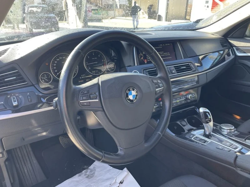 BMW 525 xDrive Facelift , снимка 5 - Автомобили и джипове - 49337647