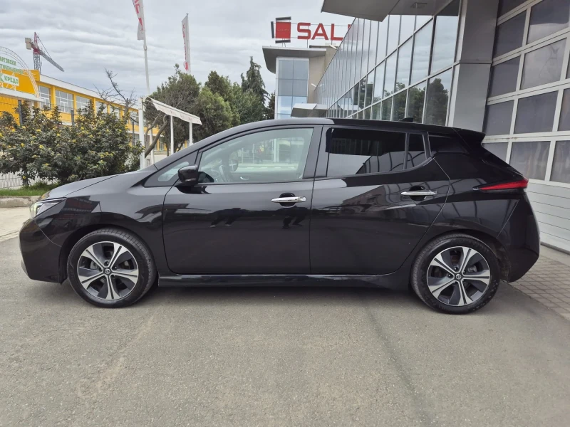 Nissan Leaf  Tekna  ВСИЧКИ ЕКСТРИ, снимка 6 - Автомобили и джипове - 51337983