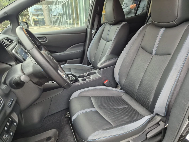 Nissan Leaf  Tekna  ВСИЧКИ ЕКСТРИ, снимка 8 - Автомобили и джипове - 51337983