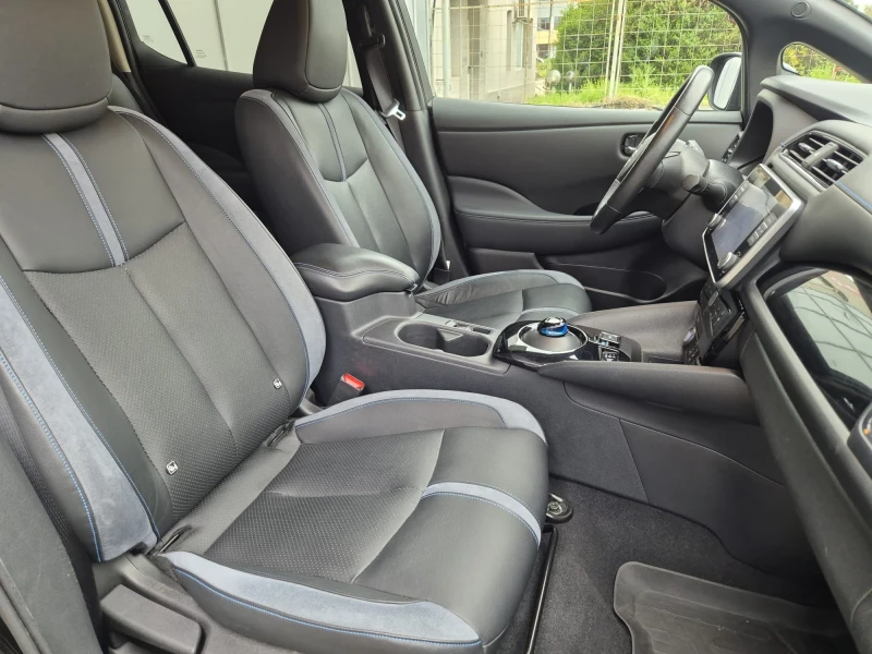 Nissan Leaf  Tekna  ВСИЧКИ ЕКСТРИ, снимка 9 - Автомобили и джипове - 51337983