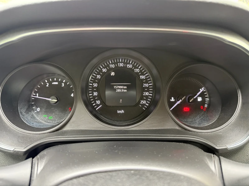 Renault Megane 1.5 dCi 110кс Рено България, снимка 14 - Автомобили и джипове - 51932064