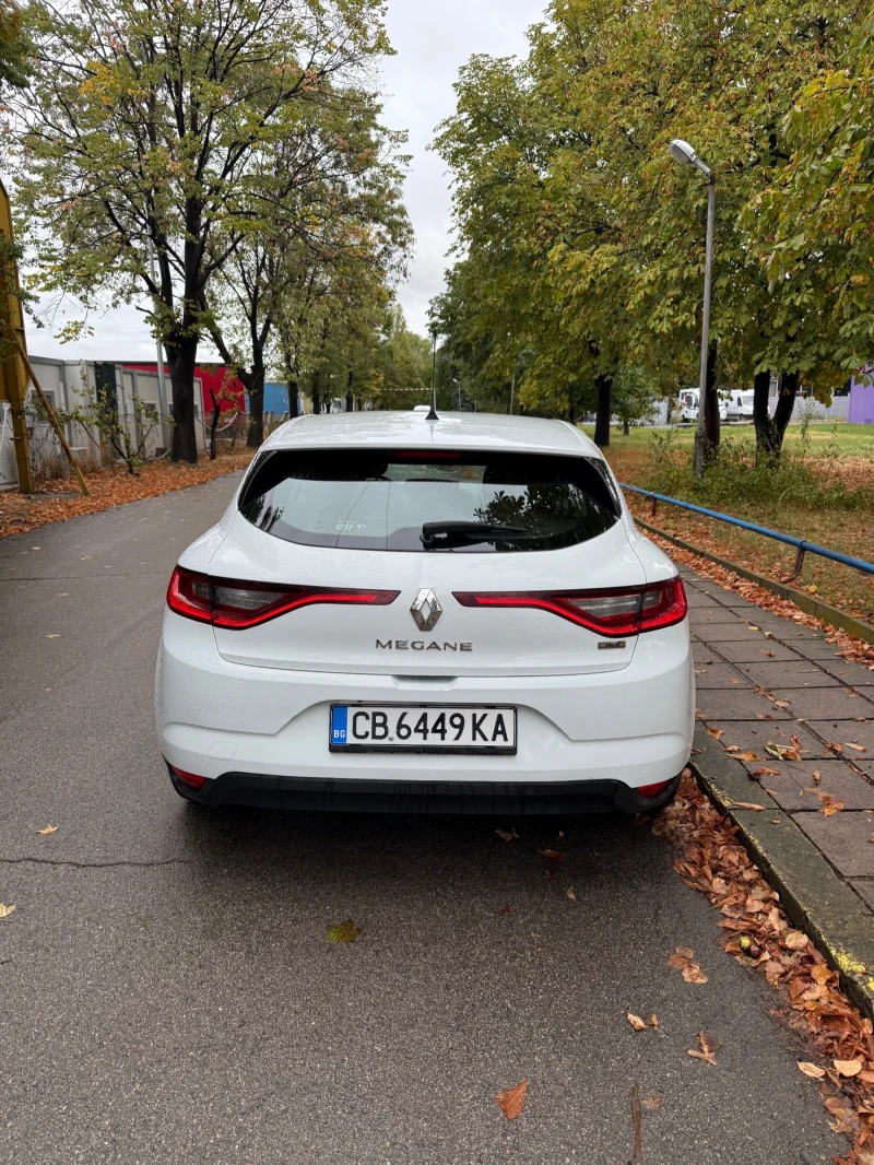 Renault Megane 1.5 dCi 110кс Рено България, снимка 4 - Автомобили и джипове - 51932064
