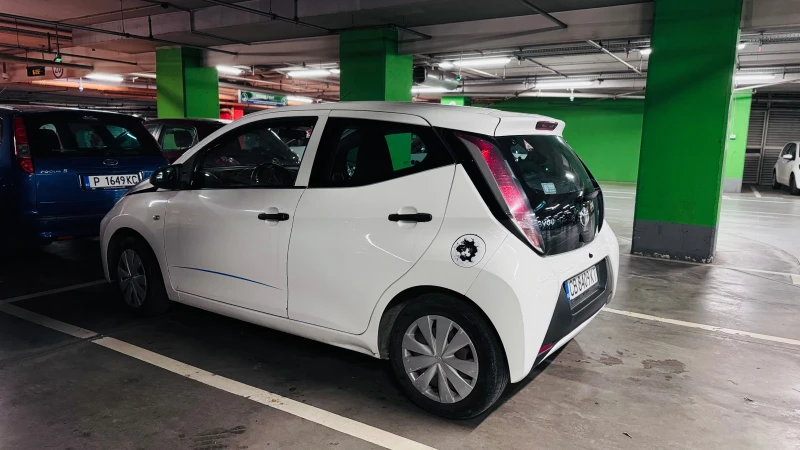 Toyota Aygo, снимка 4 - Автомобили и джипове - 52171369