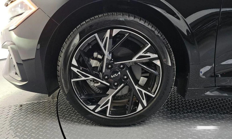 Kia K5 2.0 Prestige * НАЙ-ДОБРА ЦЕНА В БЪЛГАРИЯ* , снимка 5 - Автомобили и джипове - 52357685