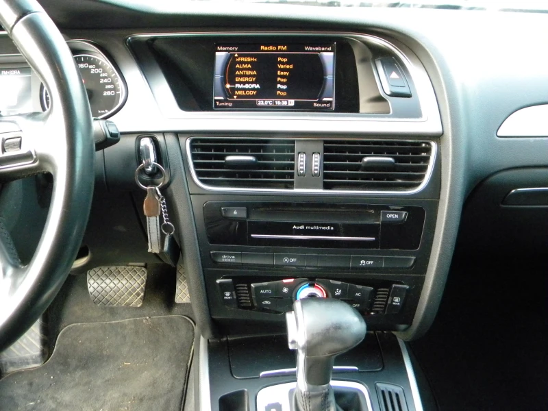 Audi A4 2.0TDI-NAVI-АВТОМАТИК* , снимка 13 - Автомобили и джипове - 52827190