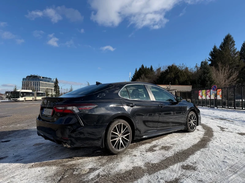 Toyota Camry 2.5 AWD, снимка 6 - Автомобили и джипове - 53074980