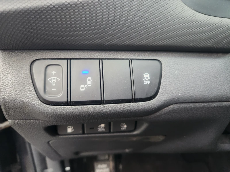 Hyundai Ioniq, снимка 8 - Автомобили и джипове - 53101584