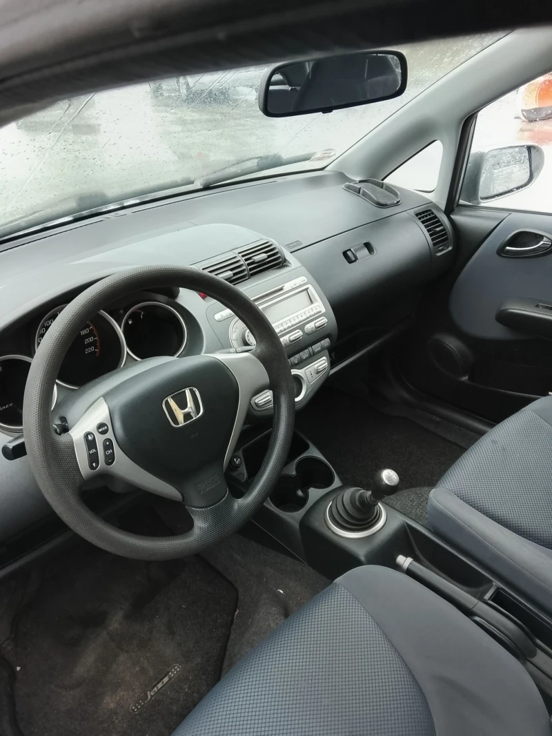 Honda Jazz 1.4neu feis, снимка 9 - Автомобили и джипове - 53572032