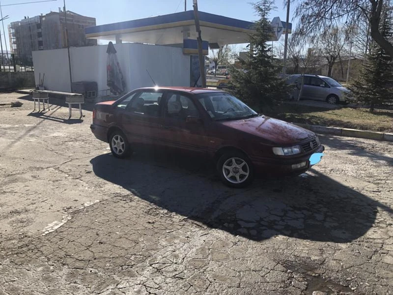 VW Passat 1.9tdi, CL, снимка 12 - Автомобили и джипове - 47381652