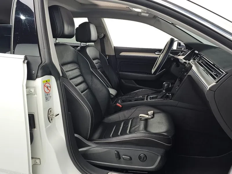 VW Arteon 2.0 TDI - САМО 30% АВАНС, снимка 10 - Автомобили и джипове - 55895289