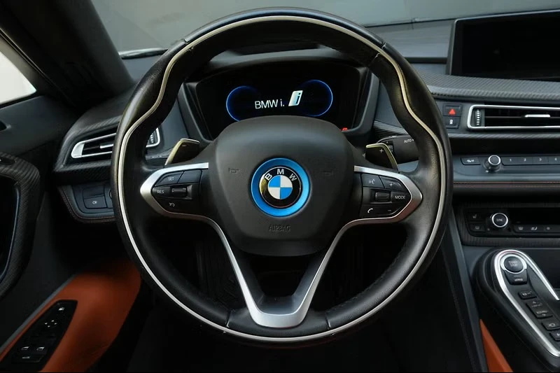 BMW i8 xDrive, снимка 6 - Автомобили и джипове - 56528454