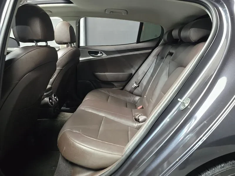 Kia Stinger 2.0 TURBO DREAM EDITION* �����* ���������* ������� | Mobile.bg � ����������� 11