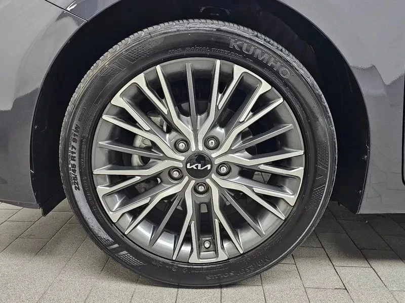 Kia K3, снимка 4 - Автомобили и джипове - 56690490