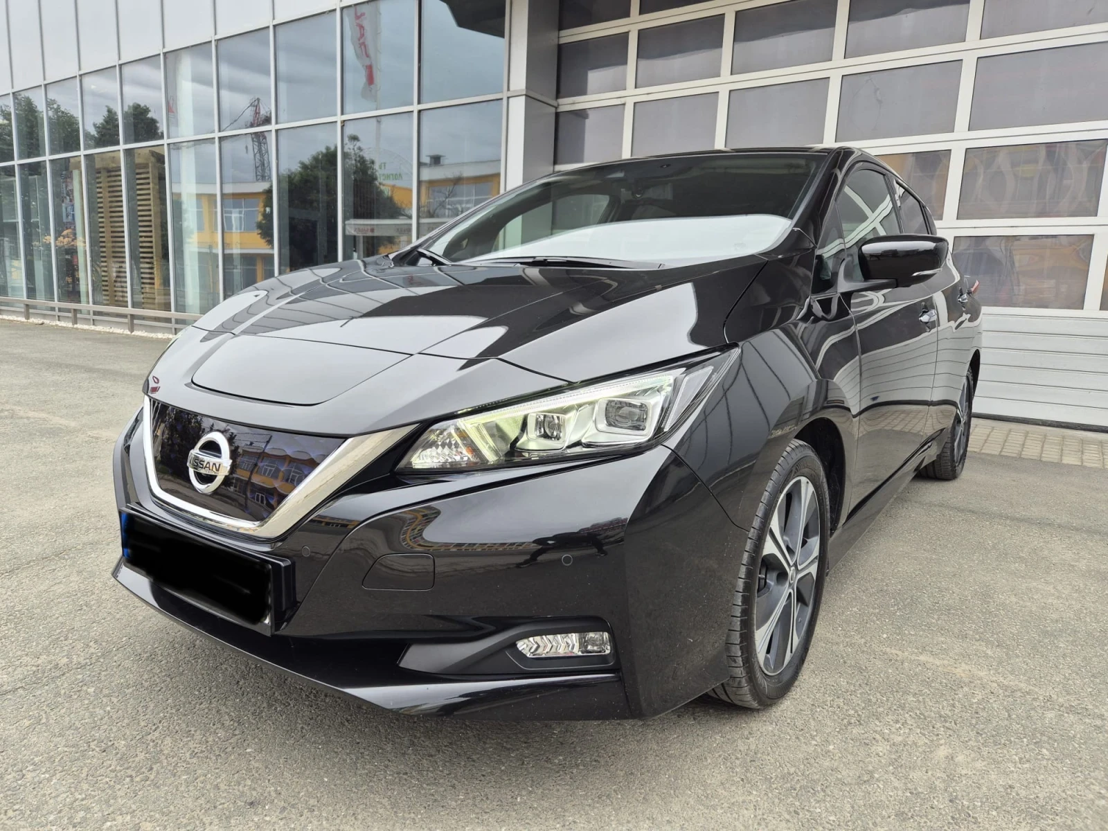 Nissan Leaf  Tekna  ВСИЧКИ ЕКСТРИ, снимка 1