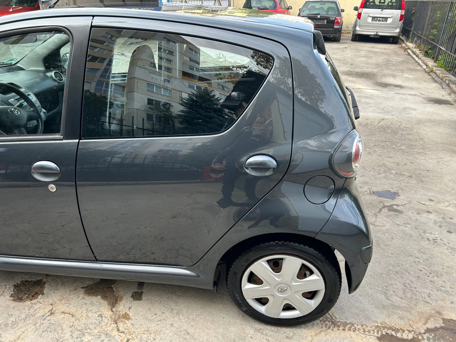 Toyota Aygo 1.0 i 68к.с - изображение 4