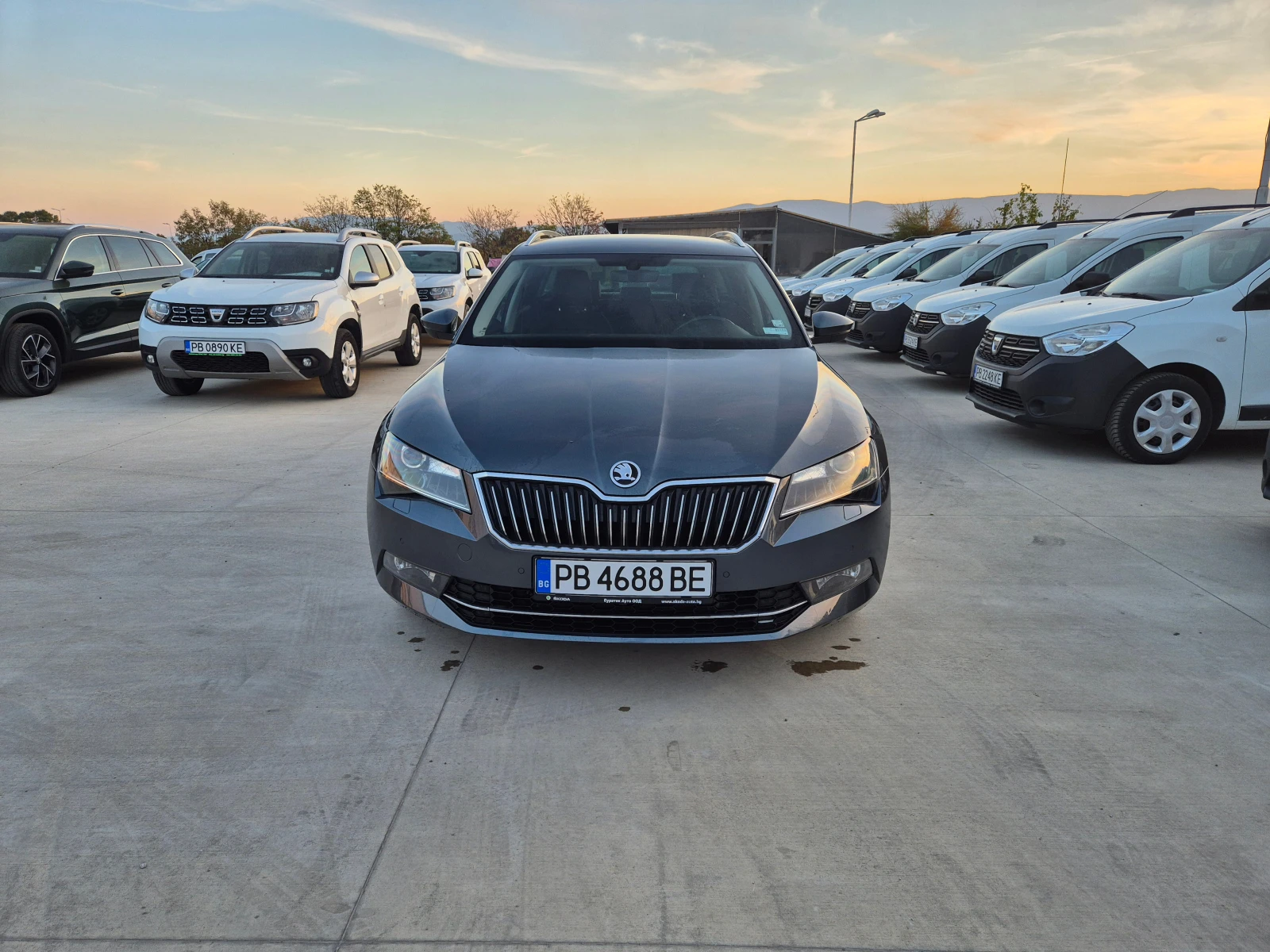 Skoda Superb STYLE 4х4-А/Т-190кс - изображение 8