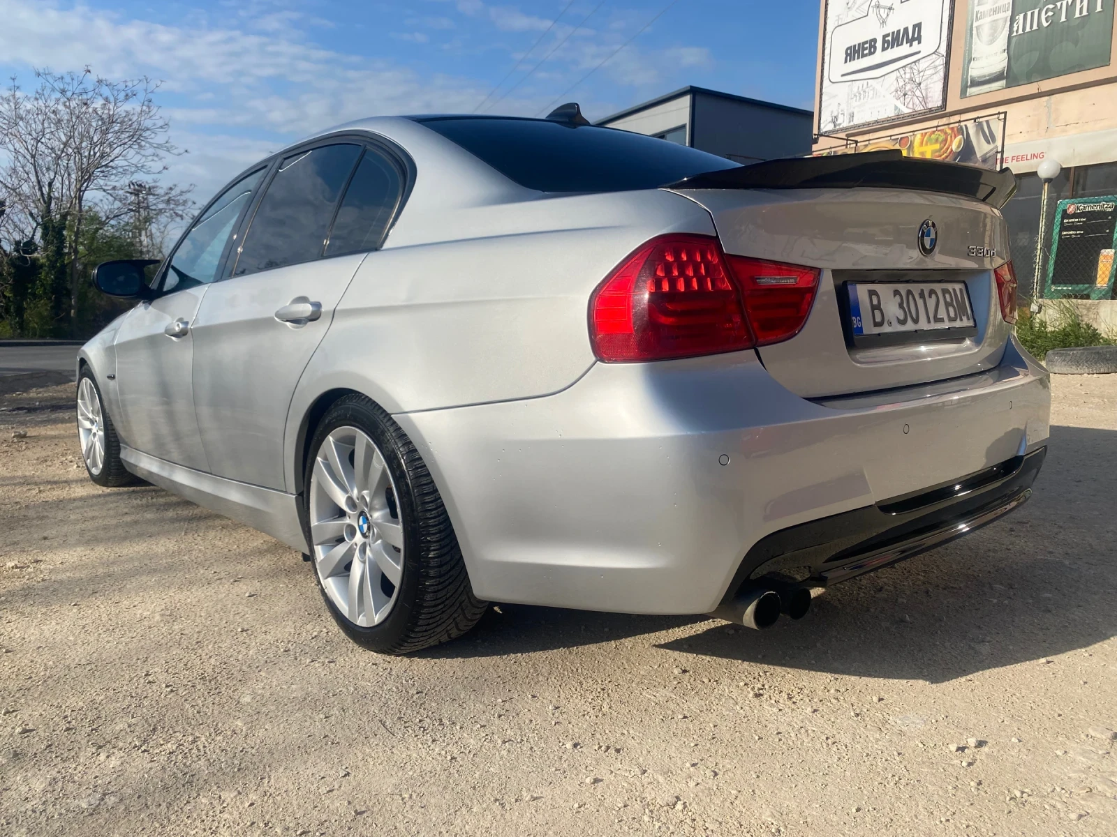 BMW 330  - изображение 10