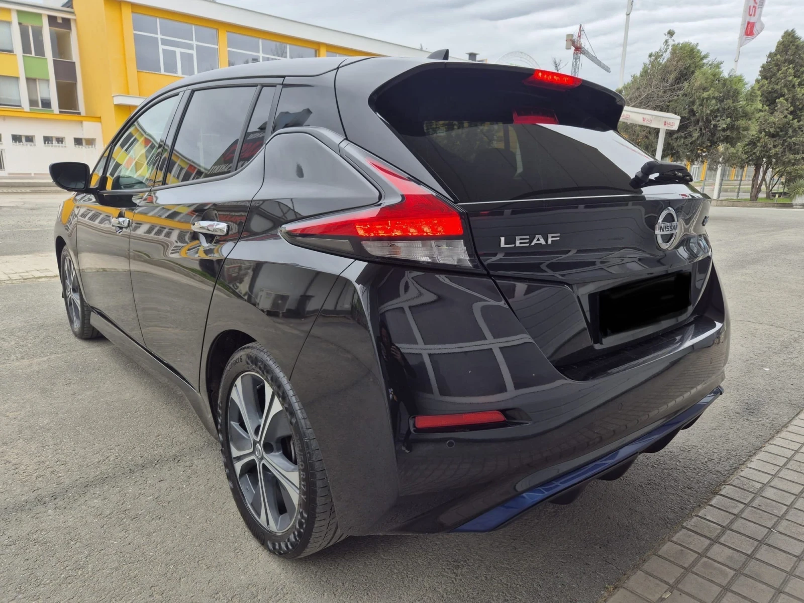 Nissan Leaf  Tekna 40KW - изображение 5