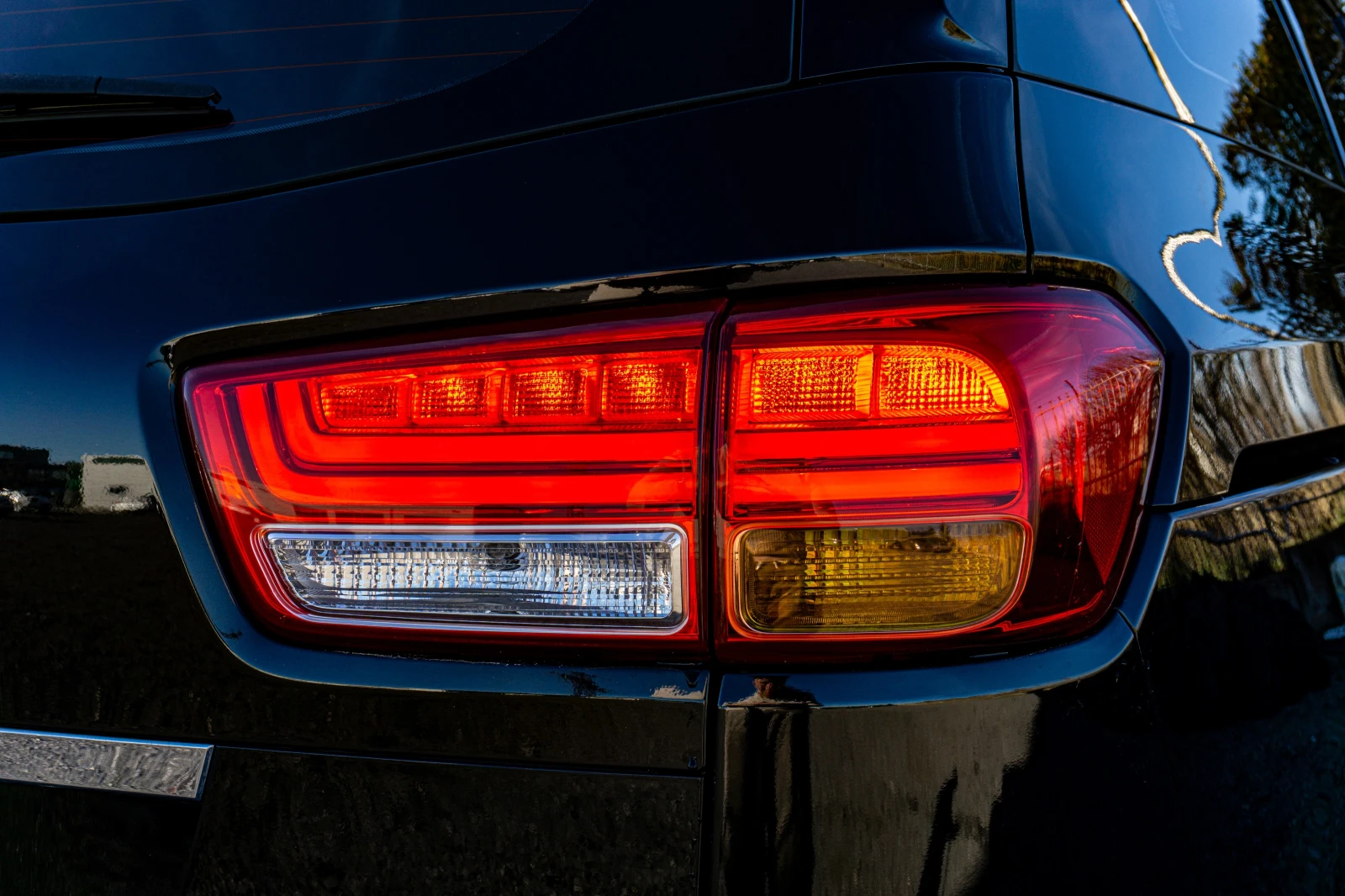 Kia Carnival 2.2 CRDI 4WD - 9 МЕСТЕН -  ГАРАНЦИЯ - РЕАЛНИ КМ. - изображение 7