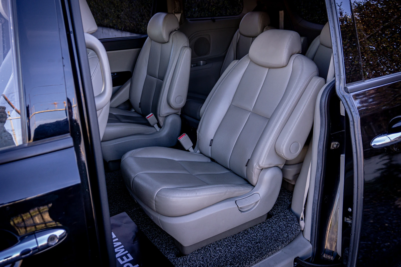 Kia Carnival 2.2 CRDI - 9  - 6  -  . | Mobile.bg   11