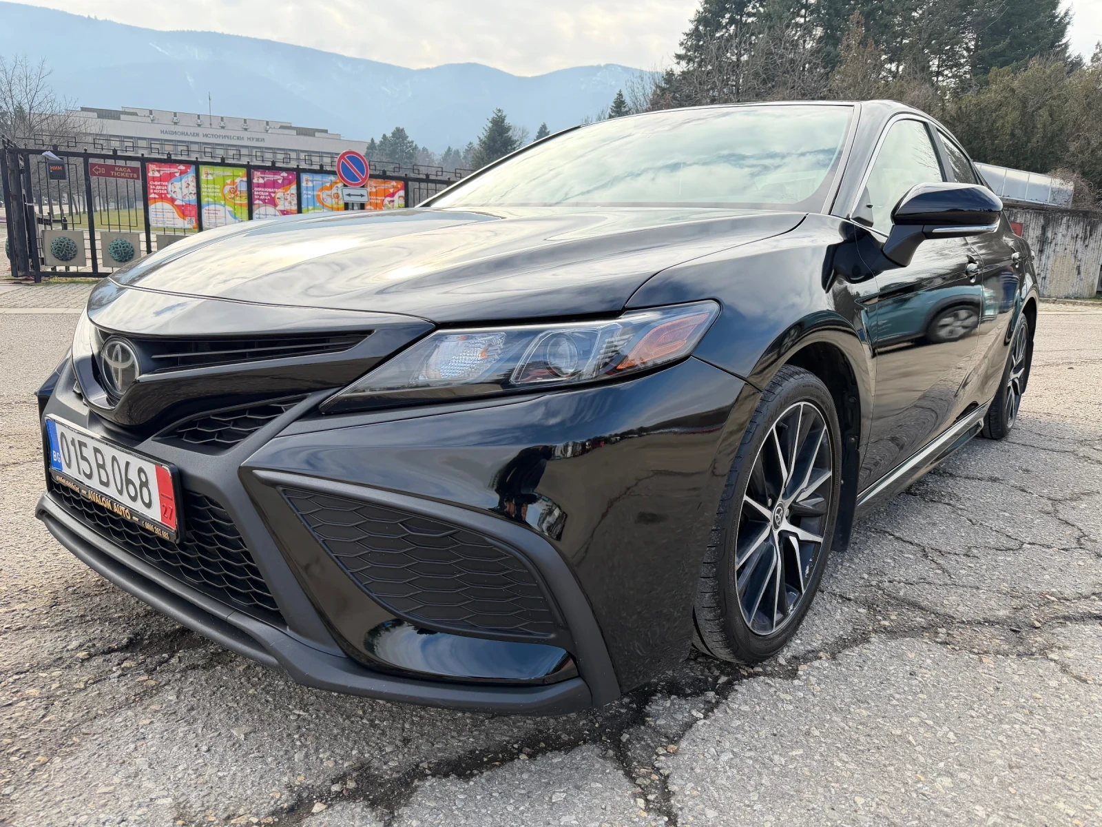 Toyota Camry 2.5 AWD - изображение 7