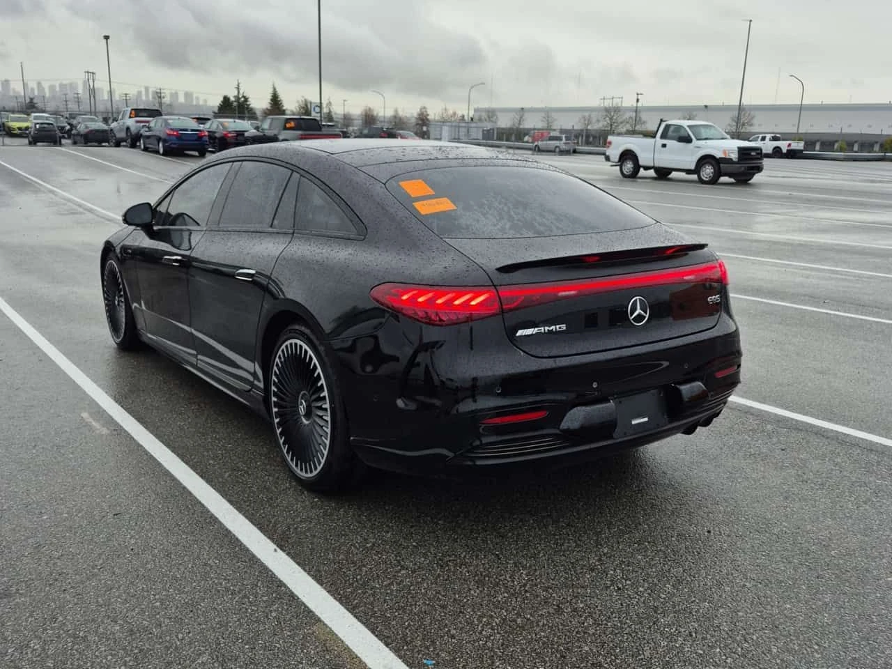 Mercedes-Benz EQS AMG * CARFAX * OБДУХВАНЕ* 360* HEADUP*  - изображение 4