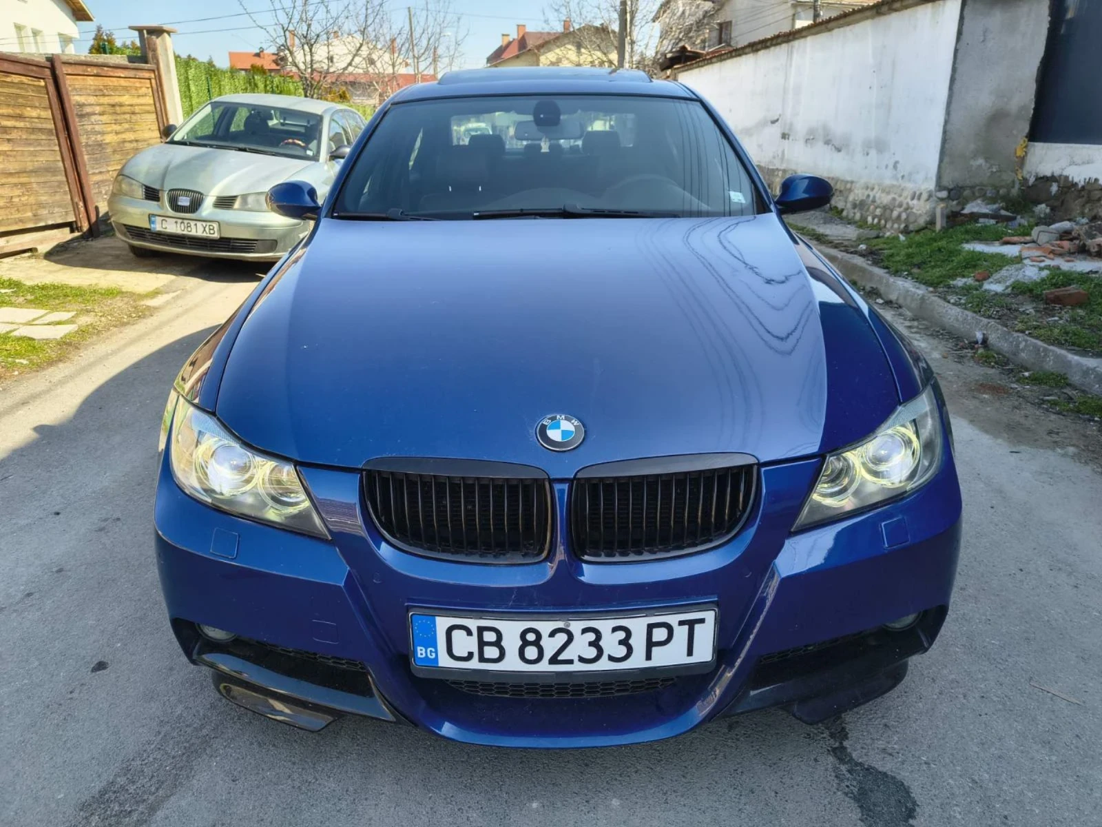 BMW 330