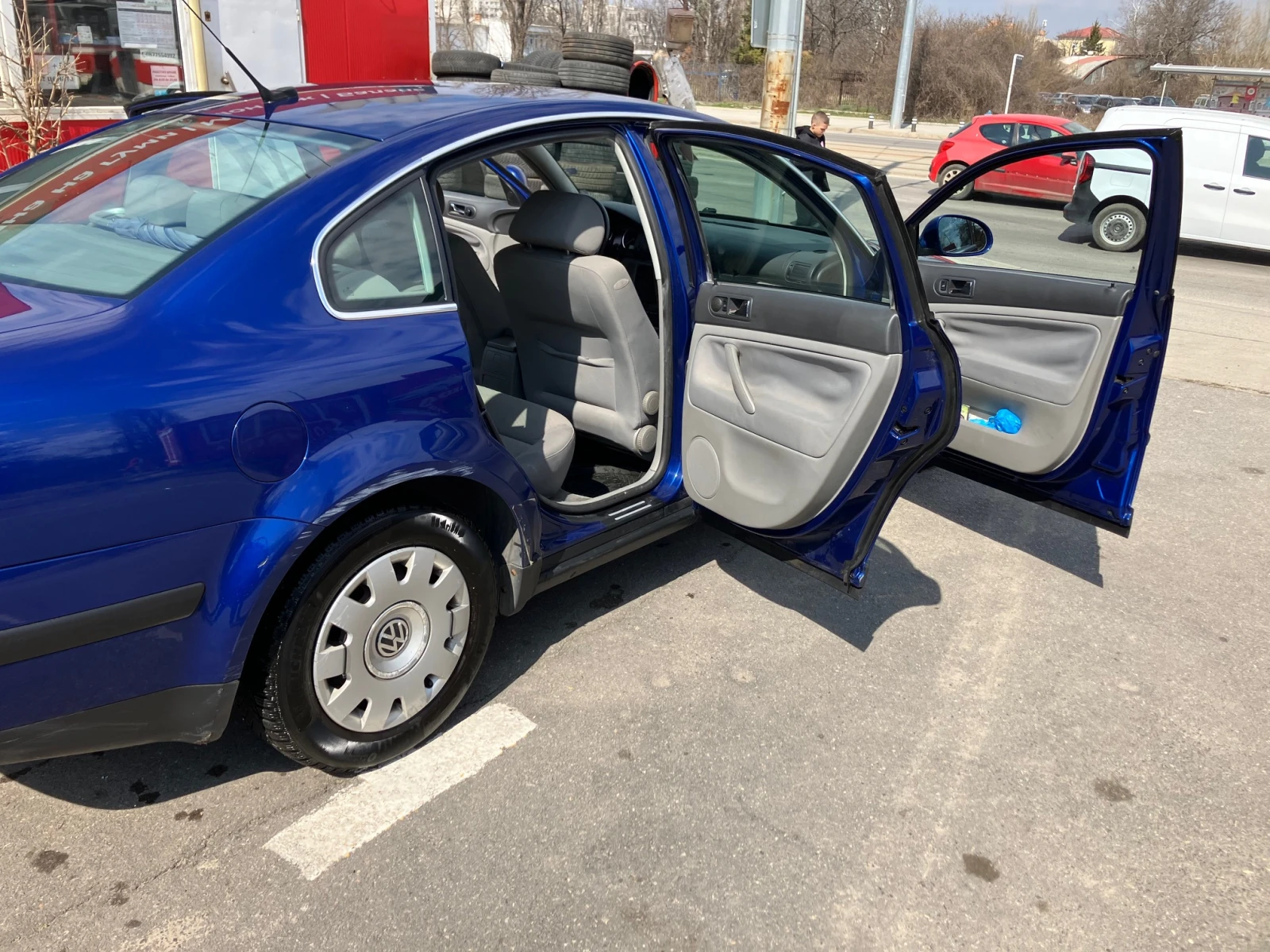 VW Passat, снимка 3 - Автомобили и джипове - 54130671