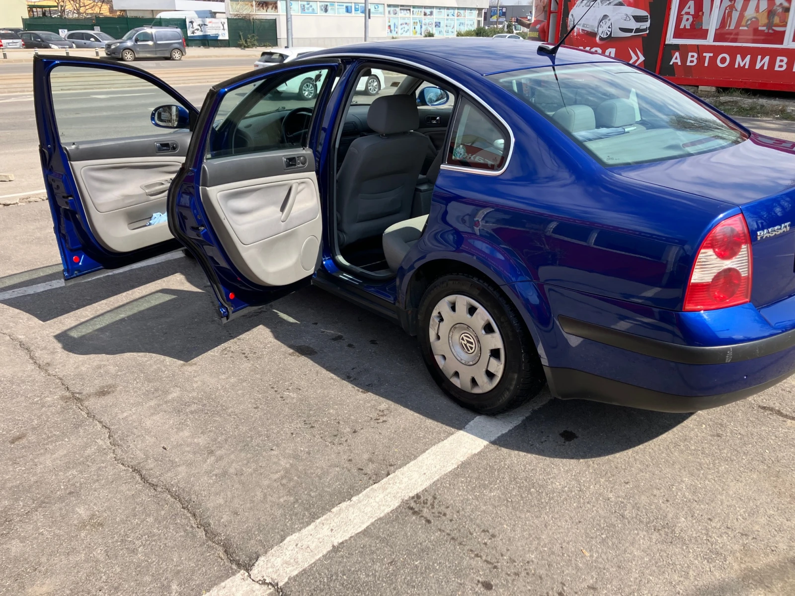 VW Passat, снимка 2 - Автомобили и джипове - 54130671