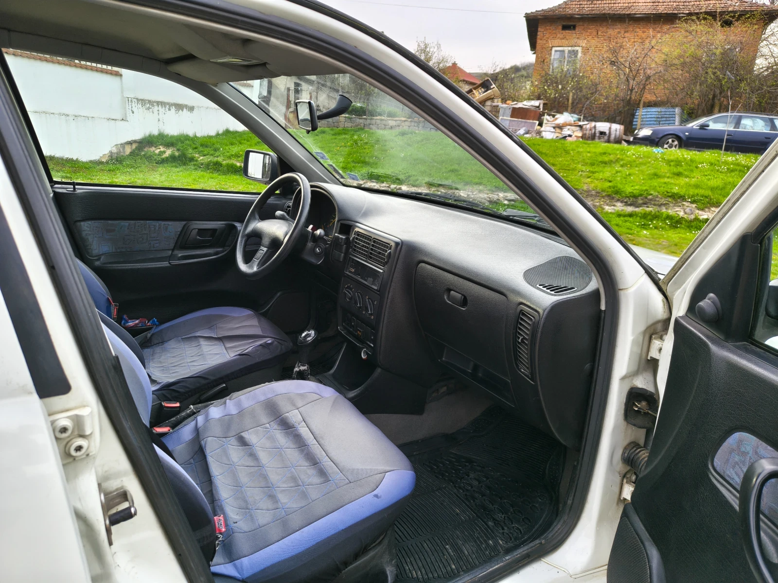 Seat Ibiza, снимка 7 - Автомобили и джипове - 54174913