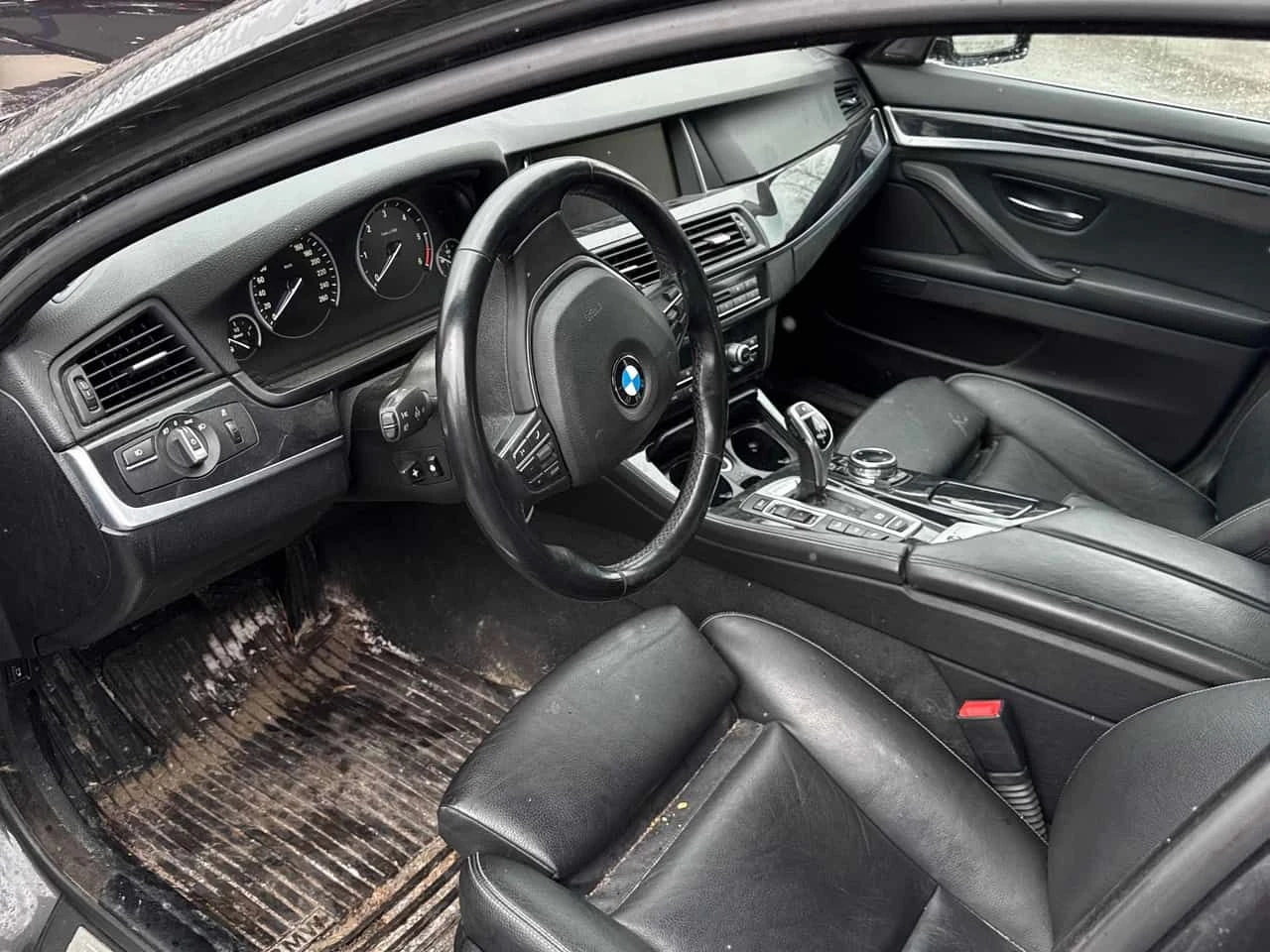 BMW 535 * 535d xDrive* 2 �����* PANO* KEYLESS* �������*  | Mobile.bg � ����������� 5
