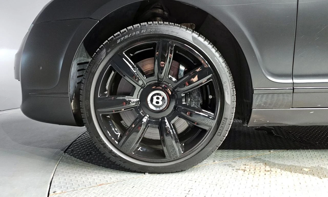 Bentley Flying Spur * 6.0* V12* КОЖА* ПОДГРЕВ* ОБДУХВАНЕ* ПАНОРАМА* , снимка 5 - Автомобили и джипове - 54554352
