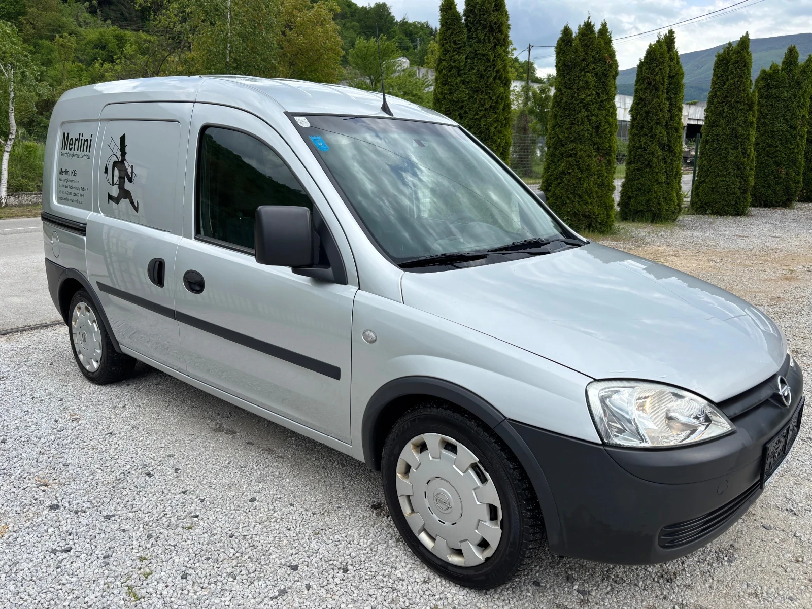 Opel Combo 1.3 CDTI РЪЧКА, снимка 4 - Автомобили и джипове - 54574751