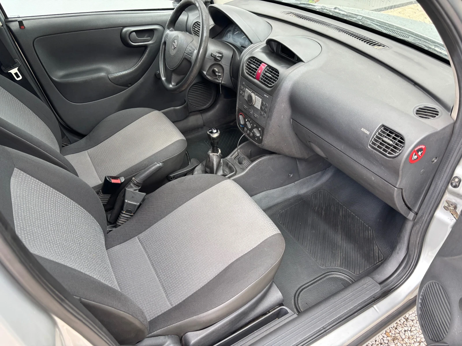 Opel Combo 1.3 CDTI РЪЧКА, снимка 9 - Автомобили и джипове - 54574751