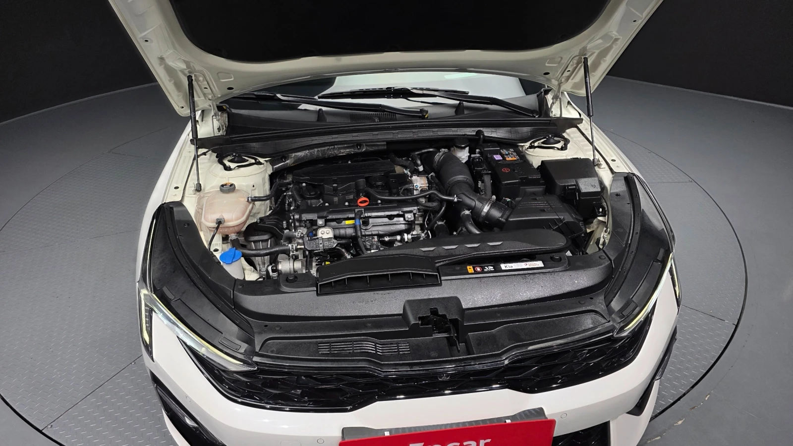 Kia K5 1.6 T-GDI Noblesse | HUD | 360  | Адаптивен круиз, снимка 7 - Автомобили и джипове - 55546471