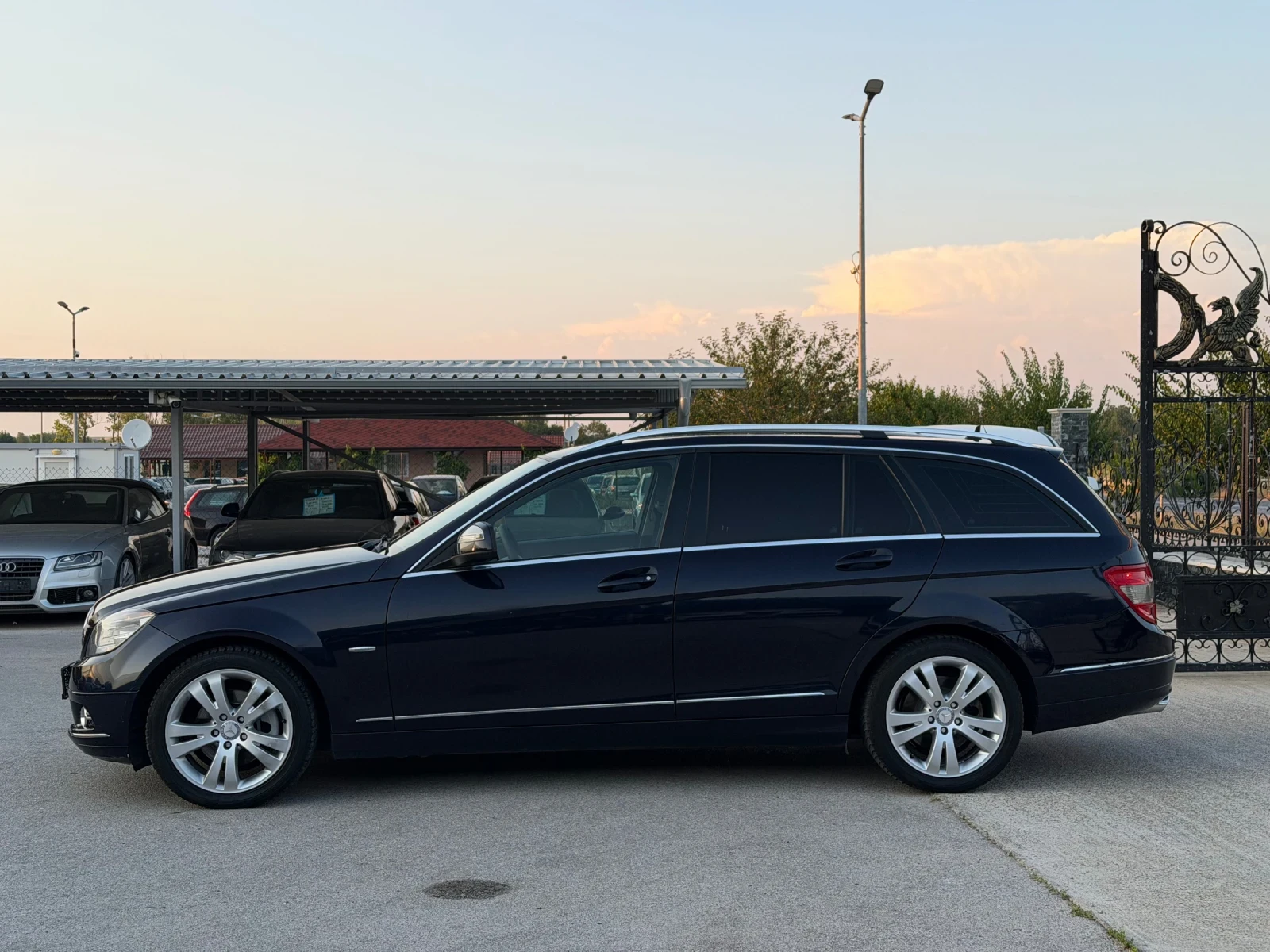 Mercedes-Benz C 220 2.2CDI АВТОМАТ ИТАЛИЯ, снимка 2 - Автомобили и джипове - 55590718