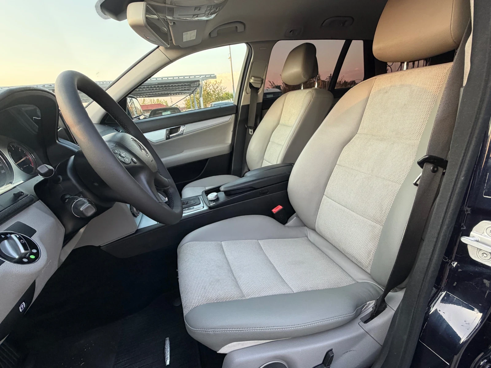 Mercedes-Benz C 220 2.2CDI АВТОМАТ ИТАЛИЯ, снимка 6 - Автомобили и джипове - 55590718
