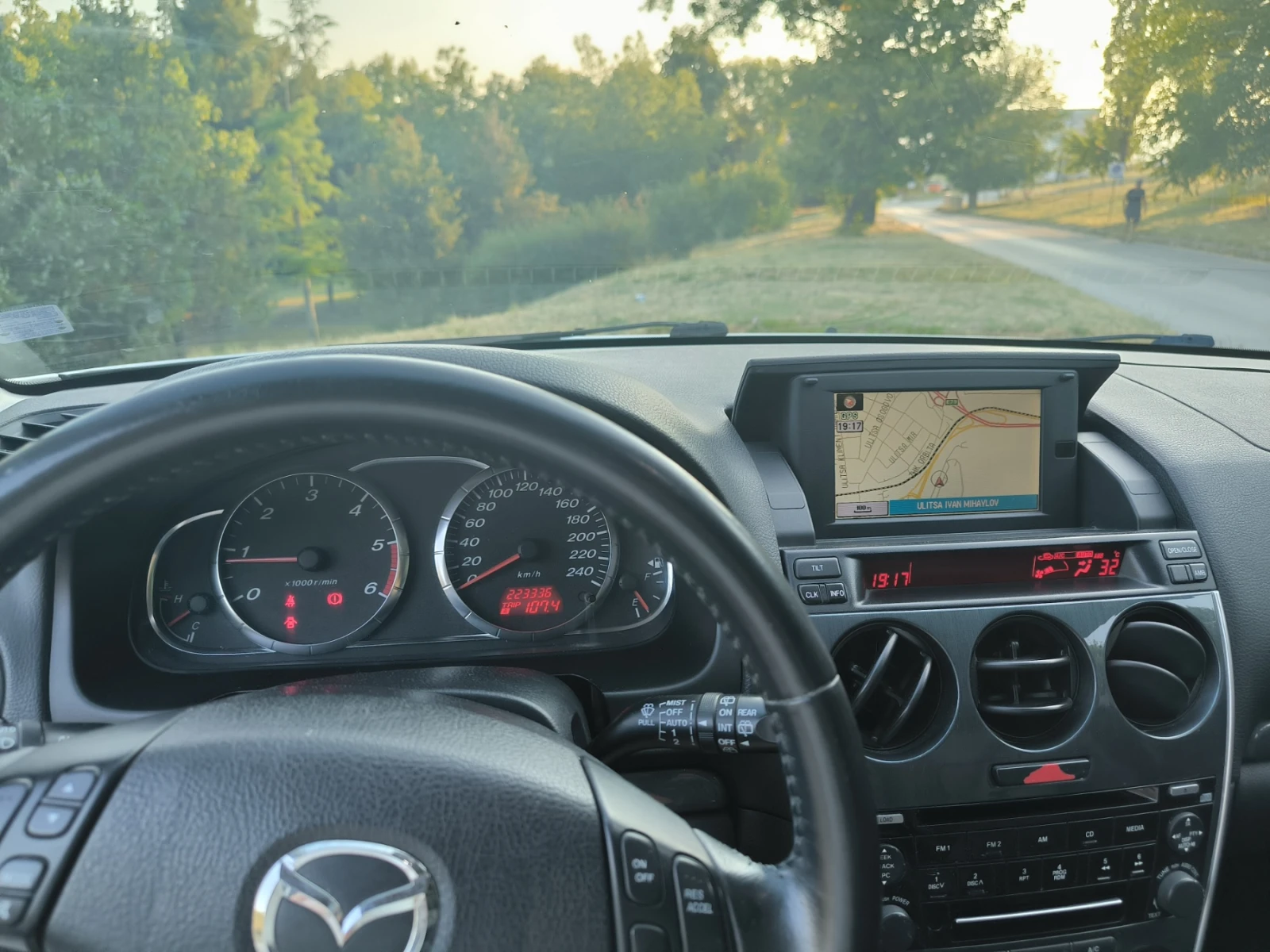 Mazda 6 2.0 D, снимка 12 - Автомобили и джипове - 55772852
