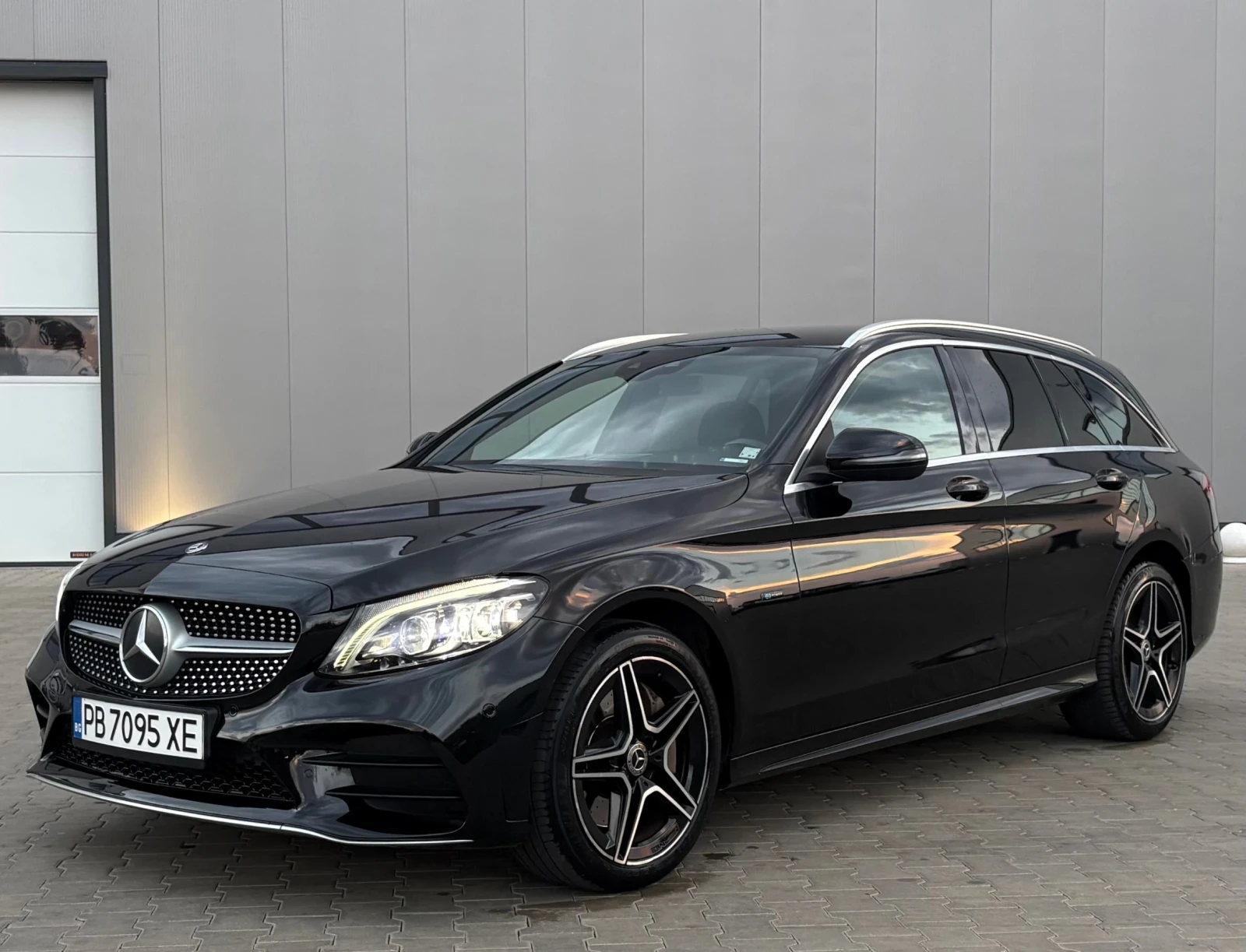 Mercedes-Benz C 300 De AMG! 9G-Tronic! MULTIBEAM! Night Edition!!!